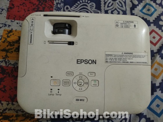 EPSON EB-W12 TRI-LCD Projector